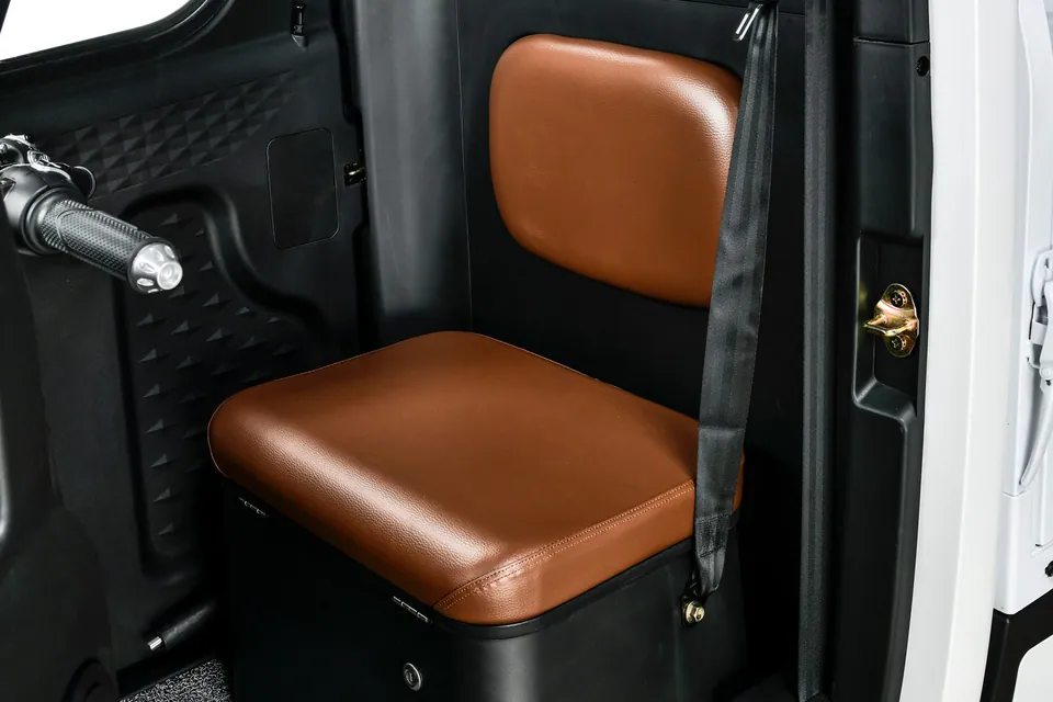 EEC Elektroauto Geco Flexi Food Truck gXC inkl. LiFePO4 Koffer-Box detail 17