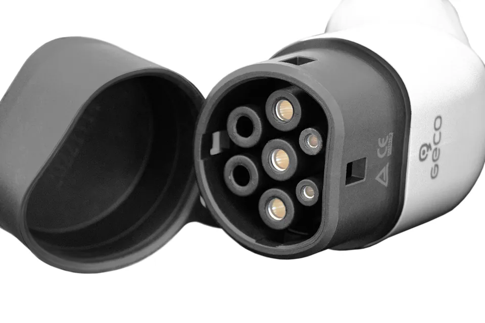 Geco EV Ladegerät 1Ph 230V 16A Typ 2 auf Schuko mit LED Display pilt 3