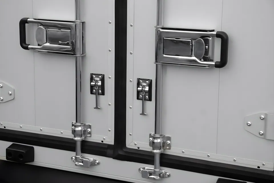 EEC Elektroauto Prime Cargo gXC Pickup 14,8 kW PMSM Motor inkl. 89,6V 230Ah LiFePO4 Batterie detail 13
