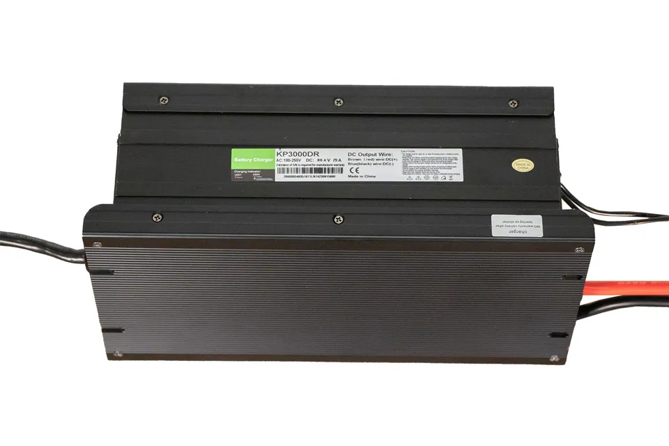Geco LifePo4 Ladegerät 72V Schnellladegerät pilt 5